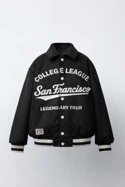 ZARA БОМБЕР ИЗ ИСКУССТВЕННОЙ ЗАМШИ С ВЫШИТЫМ ТЕКСТОМ, ЧЕРНЫЙ