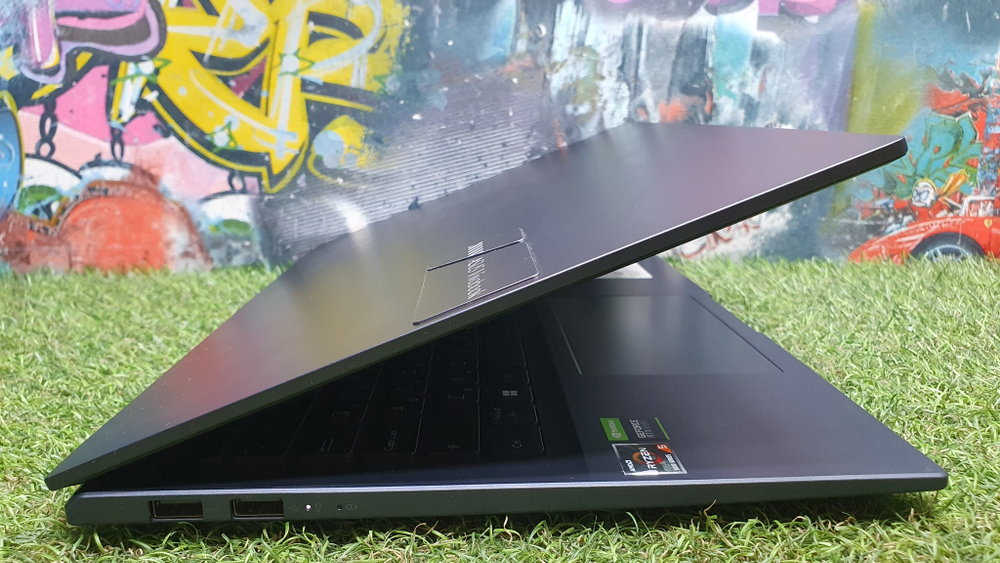 Ноутбук ASUS Ryzen 5/16Gb/ RTX 3050 4Gb/144 Hz/ VivoBook Pro 15 M6500QC-HN058 [90NB0YN1-M004T0]/Windows 10