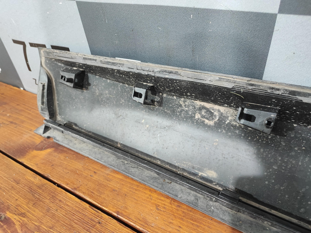 Накладка двери передней правой Skoda Kodiaq 16-нв Б/У Оригинал 565854940