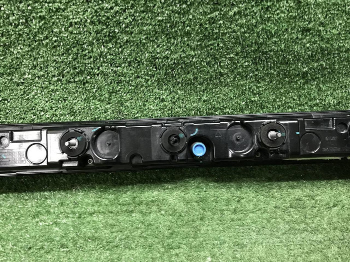 Фонарь крышки багажника Geely Monjaro (2021-н.в.)