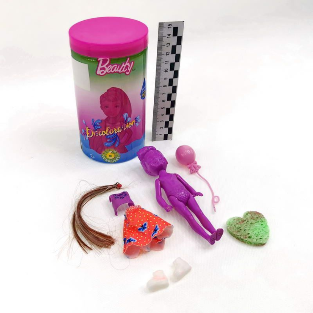 Кукла-барби в тубе Discoloration