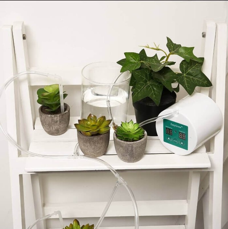 Набор для капельного полива домашних растений с таймером