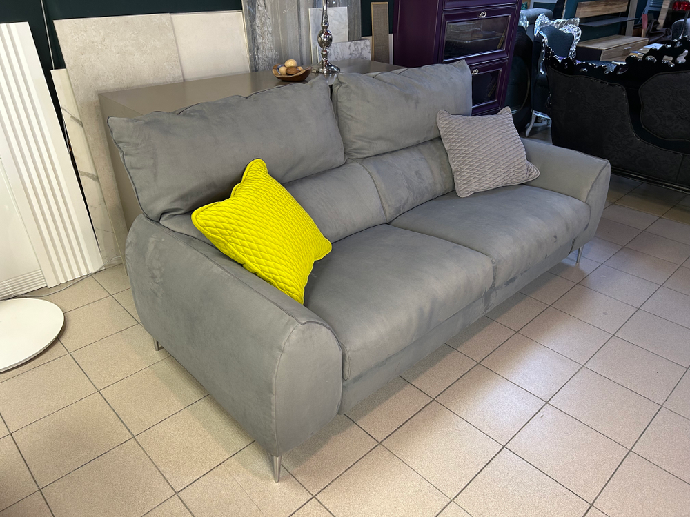 Диван Modi, Prianera