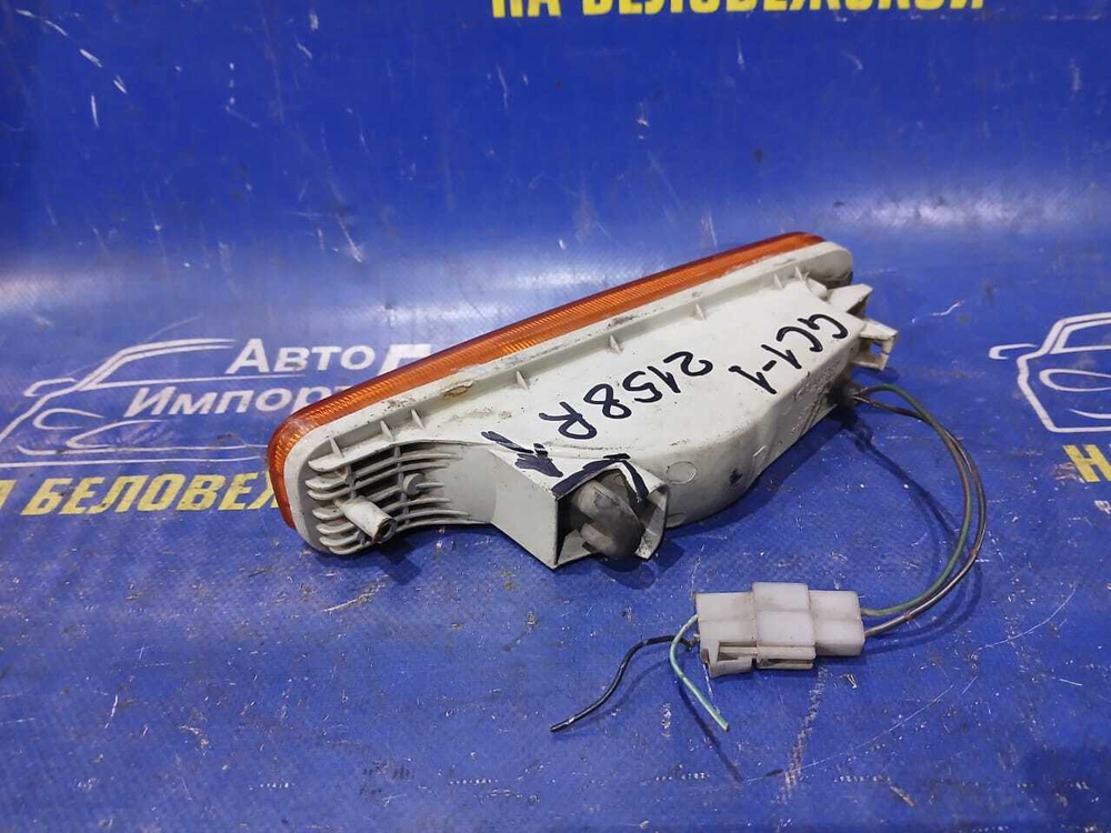 Повторитель в бампер правый SUBARU IMPREZA 1992-2000