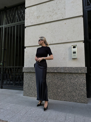 Кроп-топ PETRA с коротким рукавом, чёрный