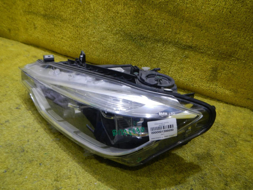 Битая Фара левая BMW 3er F30 (2015-2020) LED