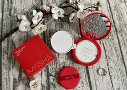 Тональный кушон с матовым финишем.  Missha Тон 23 Velvet Finish Cushion SPF50+ PA+++№23 15 гр.