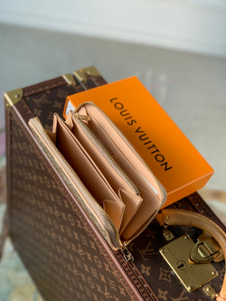 Louis Vuitton Zippy Wallet