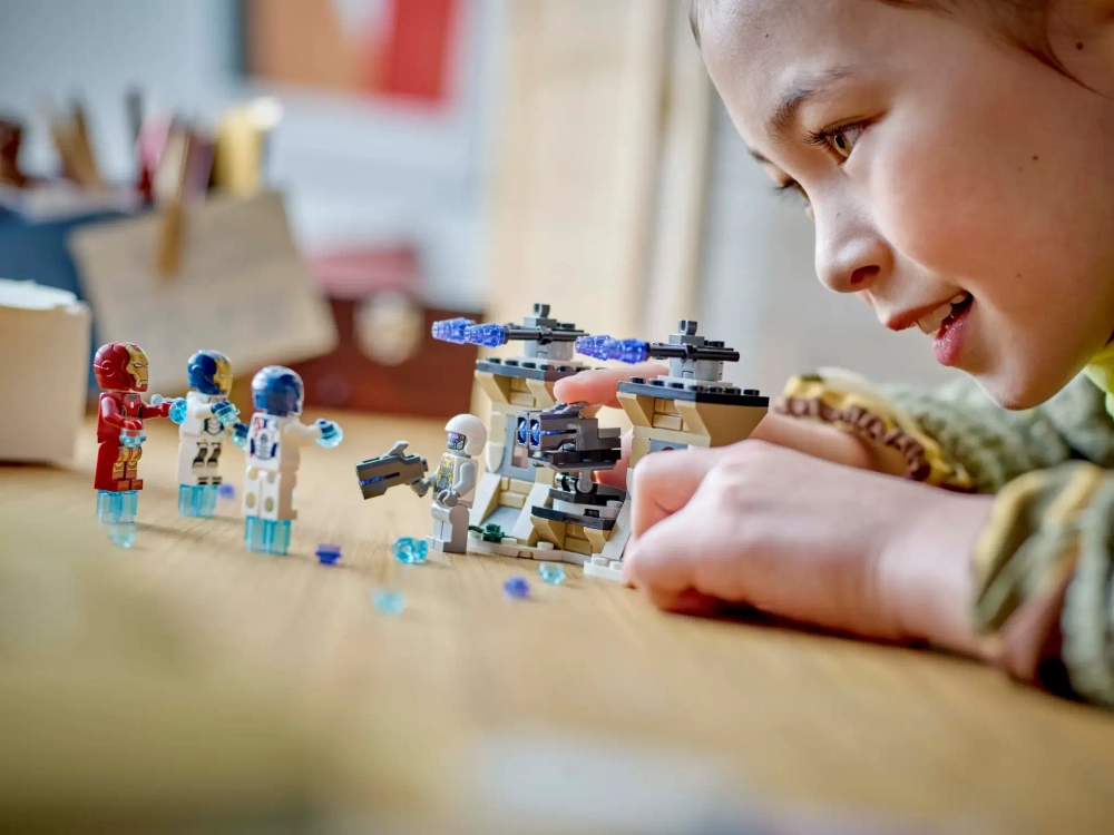 Конструктор LEGO Marvel 76288 Железный человек и Железный легион против Солдат Гидры