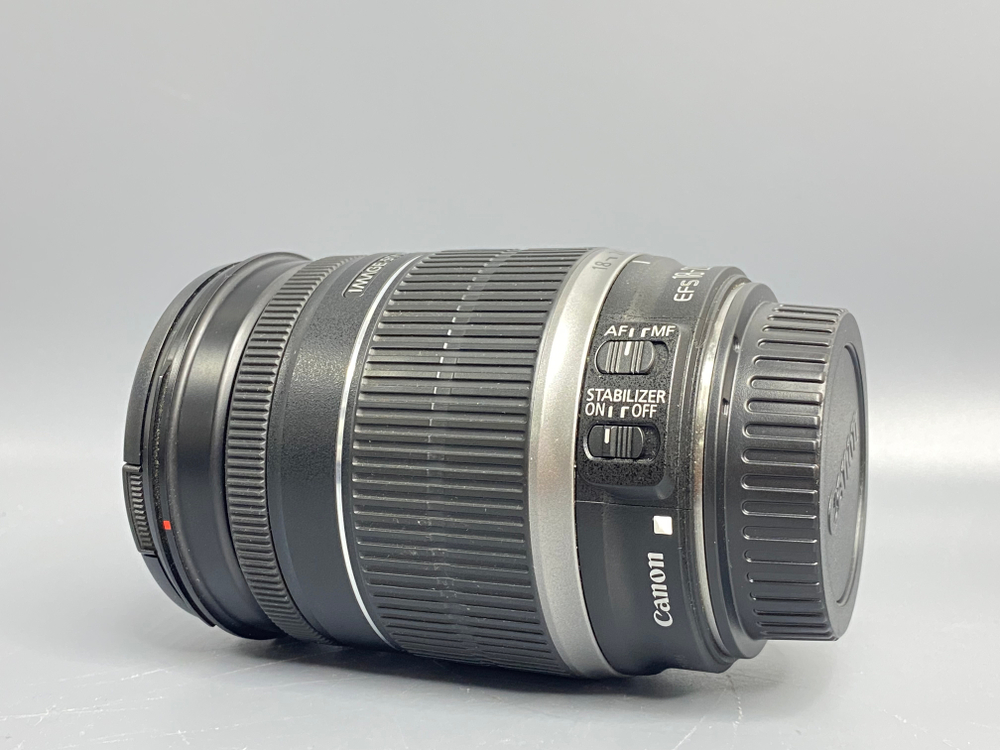 Canon EF-S 18-200mm 3.5-5.6 IS