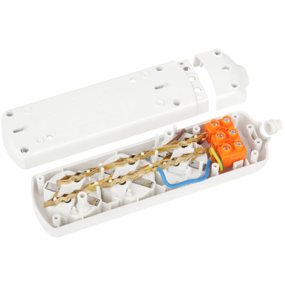 Колодка ЭРА K-3e 3 розетки с зазeмлением белая | Колодки