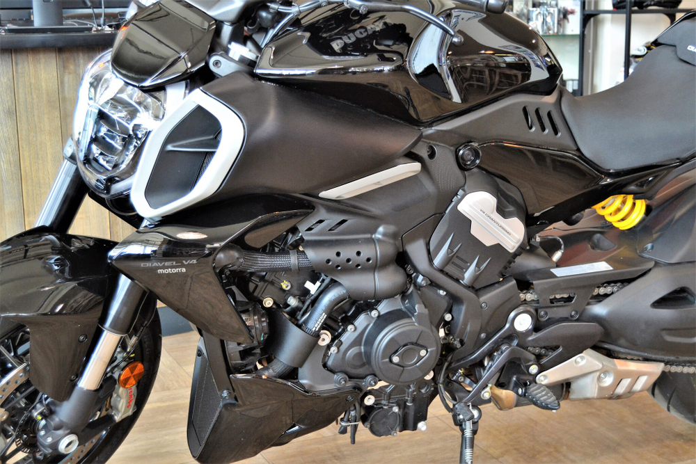 Мотоцикл Ducati Diavel V4 (2025)