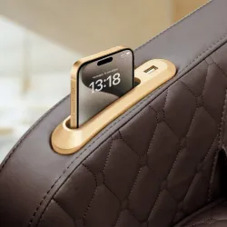 Интерьерное массажное кресло Yamaguchi Osaka Light Brown