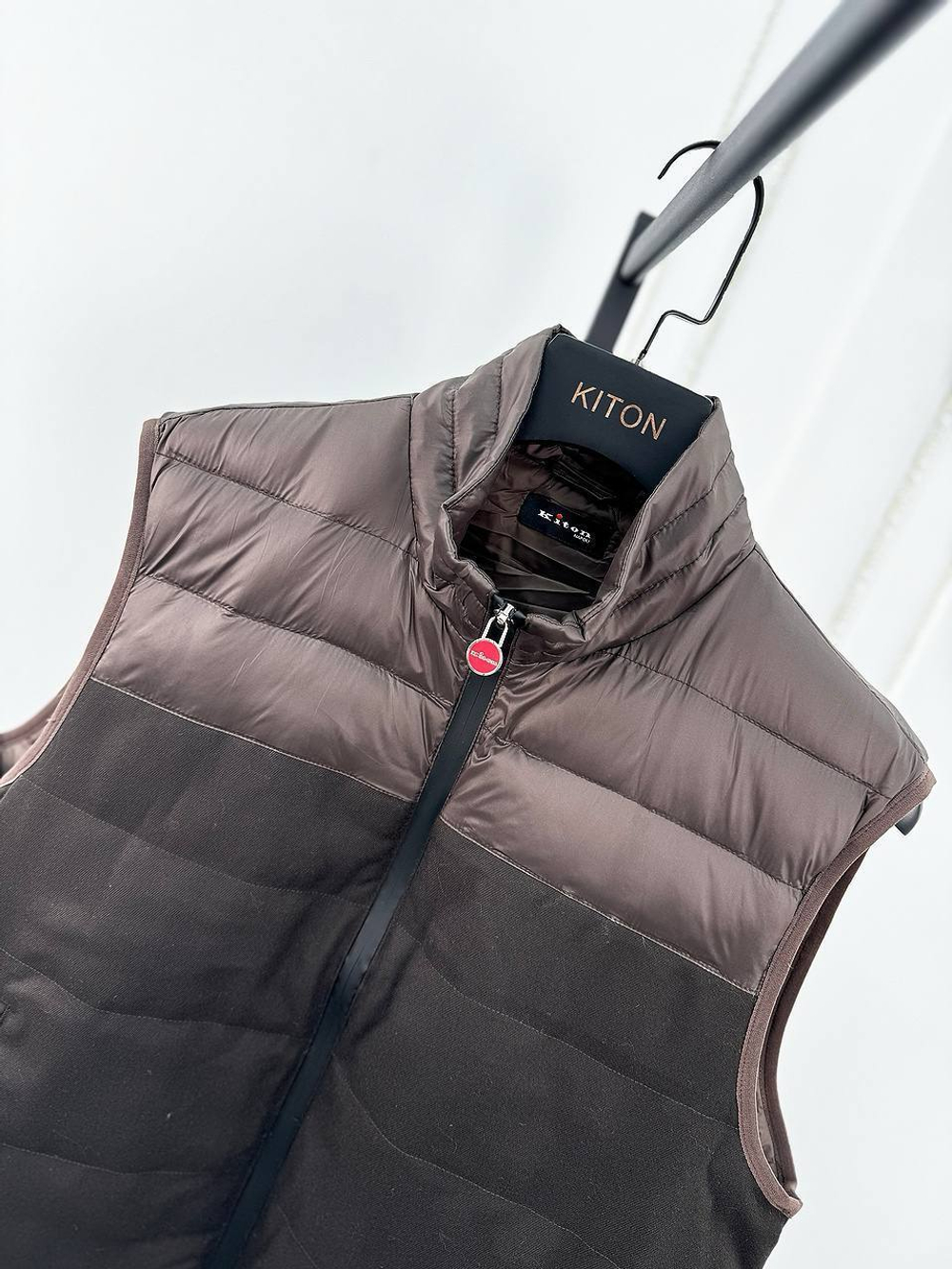 Безрукавка Kiton