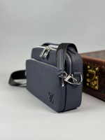 Сумка-мессенджер Louis Vuitton