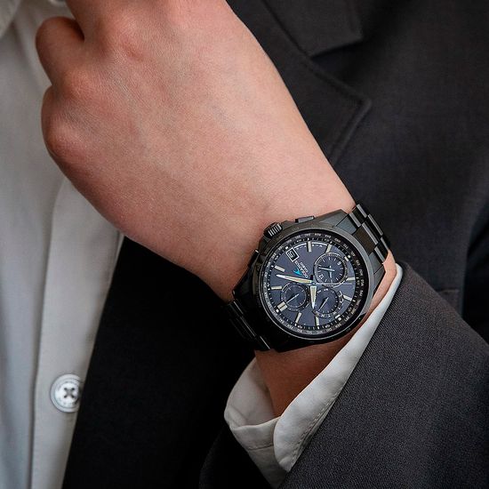 Наручные часы Casio OCW-T2600JB-1AJF