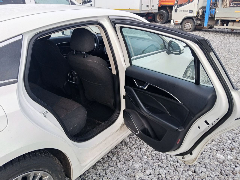 FAW Bestune B70 Standart 1.5T DCT