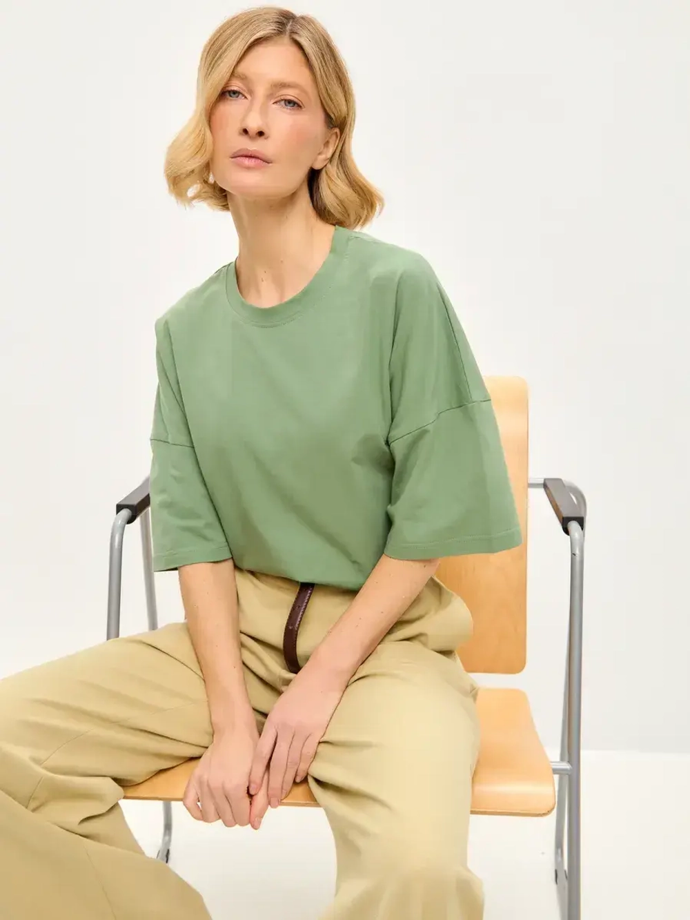 Футболка удлиненная с разрезами оверсайз