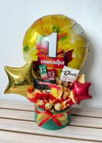 Подарочный бокс на 1 сентября с шаром, сладостями и кофе