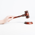 Деревянный молоток судьи (аукционный молоток) из древесины кедра. wg2