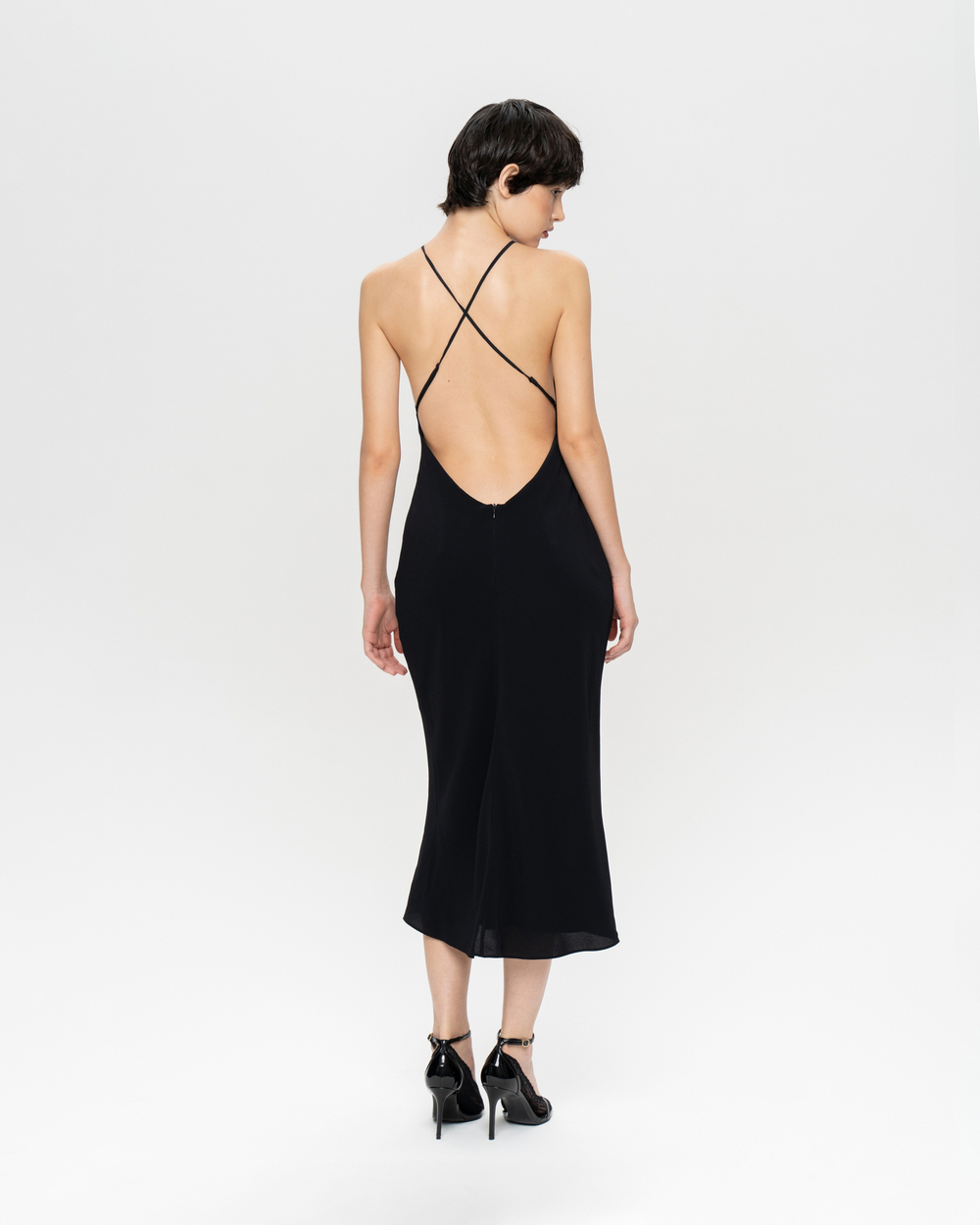 Платье миди из шифона с открытой спиной