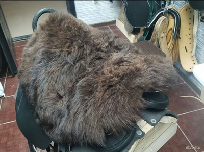 Подушка из овчины  на седло для лошади!