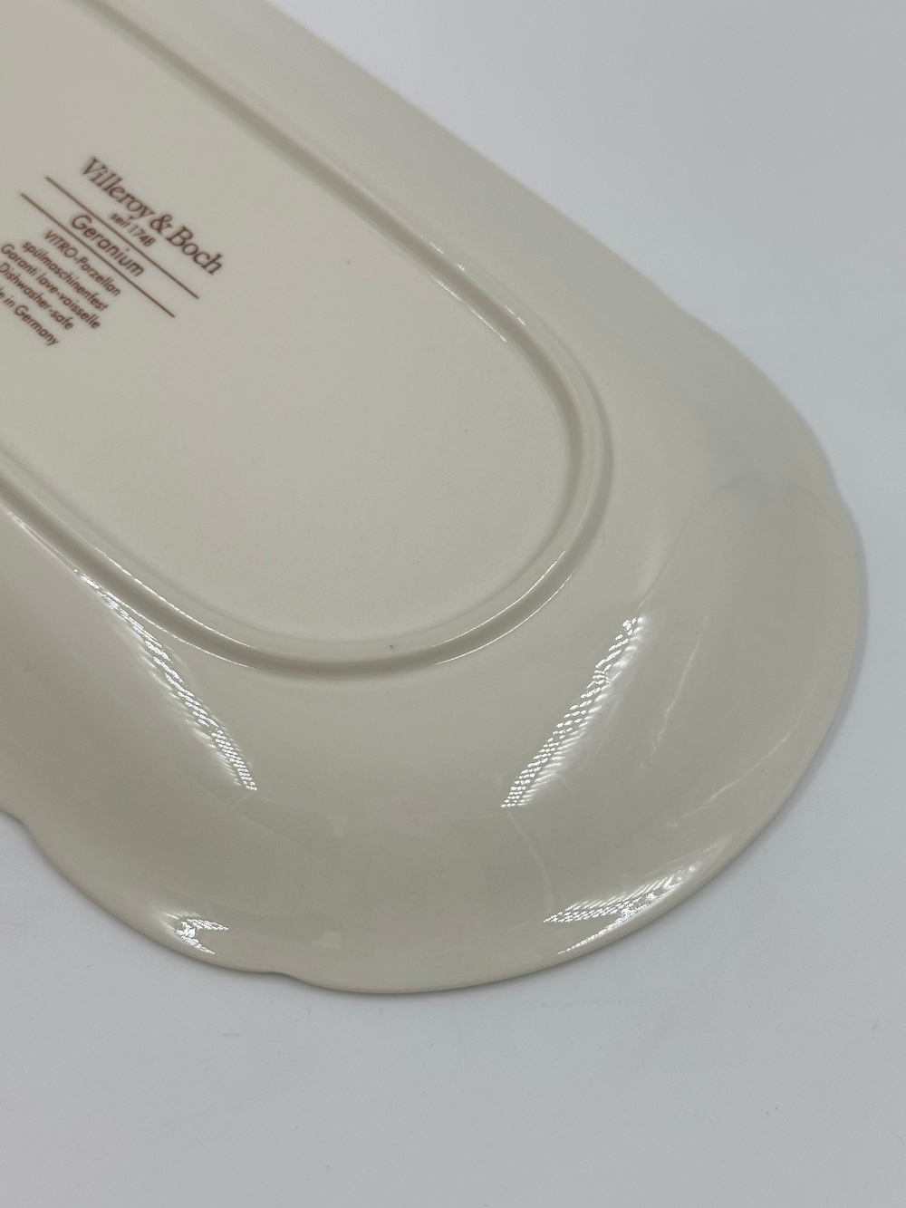 Блюдо овальное большое Villeroy & Boch, Geranium