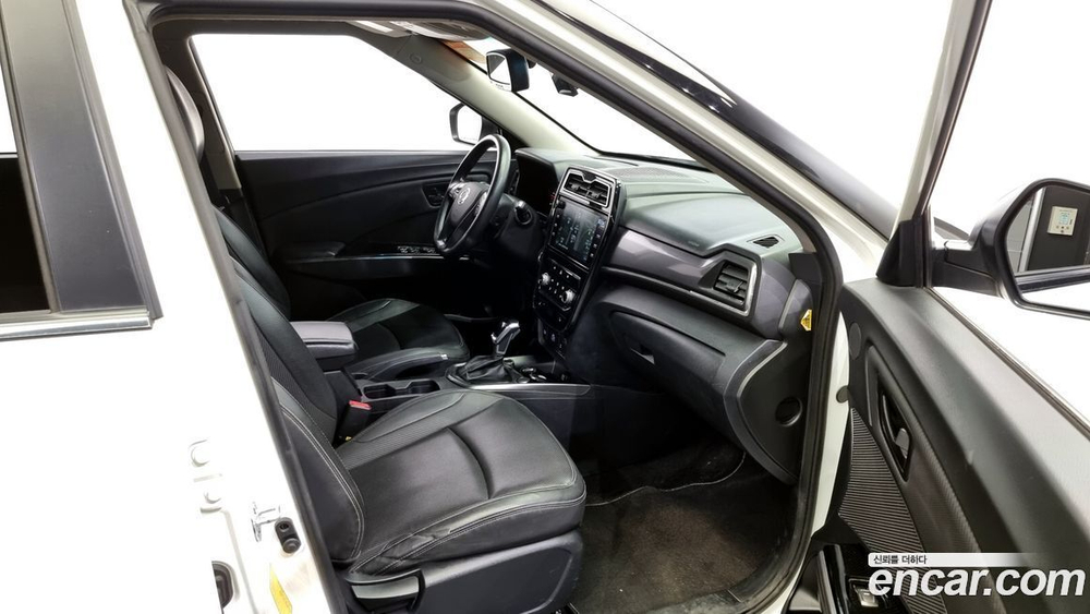 KG Mobility (Ssangyong) Very New Tivoli Дизель 1.6 2WD (08.2019)