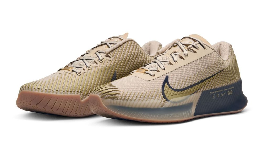 Мужские кроссовки теннисные Nike Zoom Vapor 11 Premium - sanddrift/metallic gold/thunder blue
