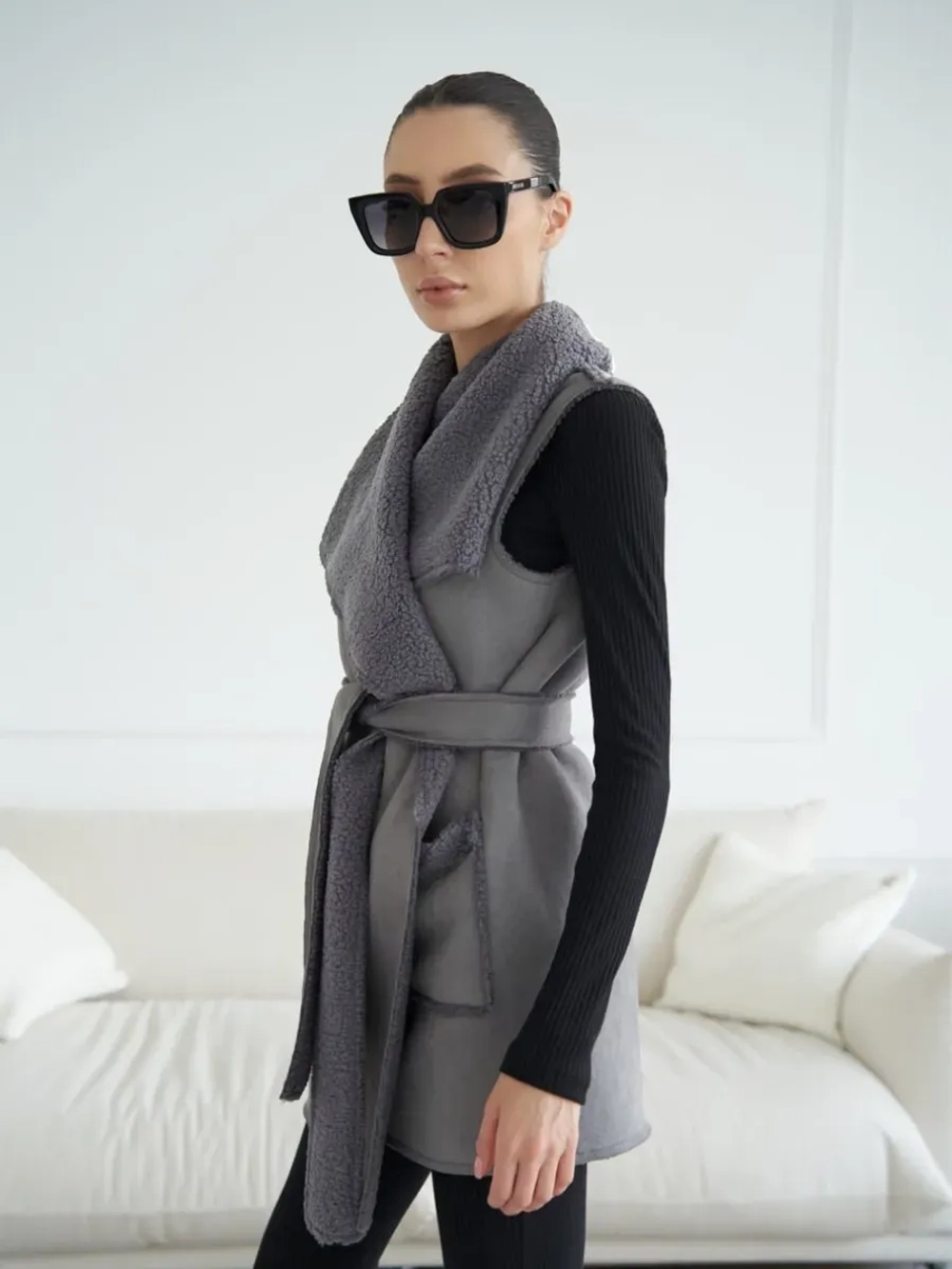 Жилетка удлиненная меховая оверсайз