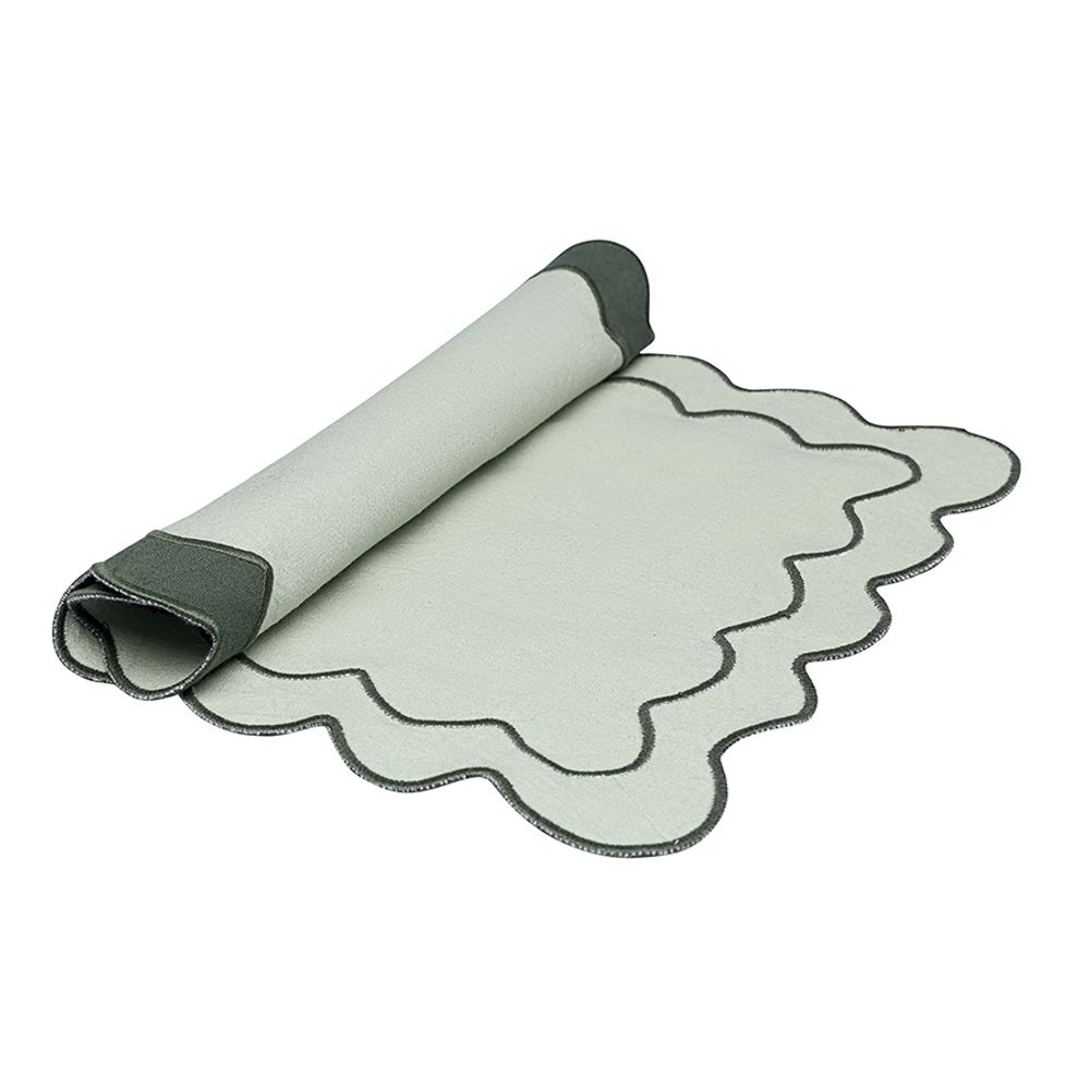 Салфетка под приборы с контрастным кантом зеленого цвета из коллекции Trendy Ruffles, 35х45 см