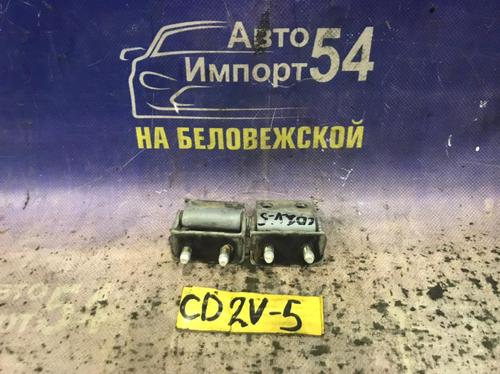 Петля багажника MITSUBISHI LIBERO 2001