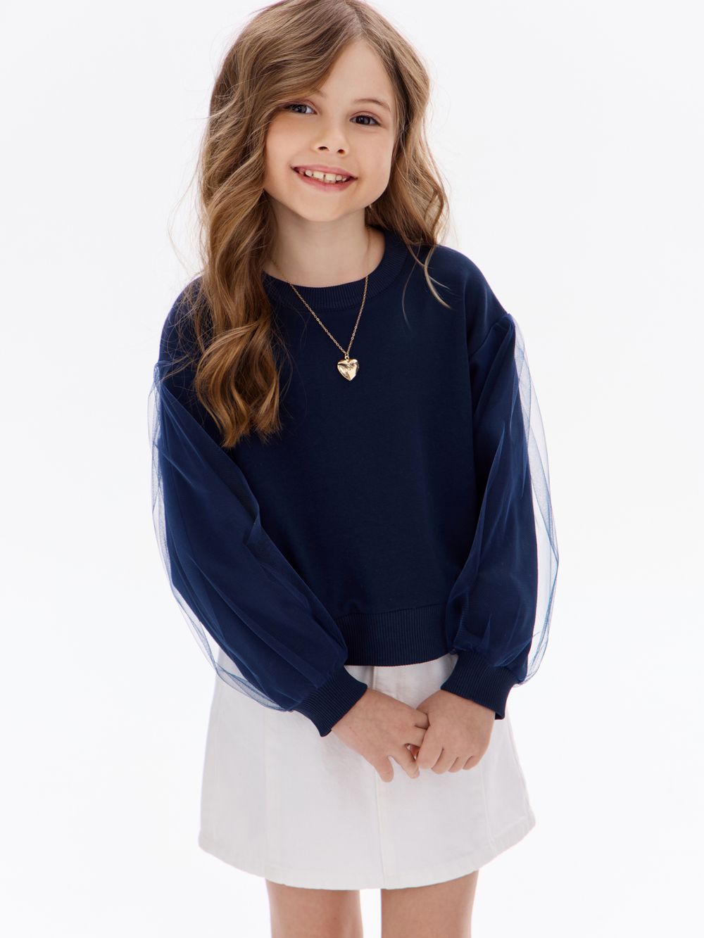 Нарядный свитшот с фатиновыми рукавами