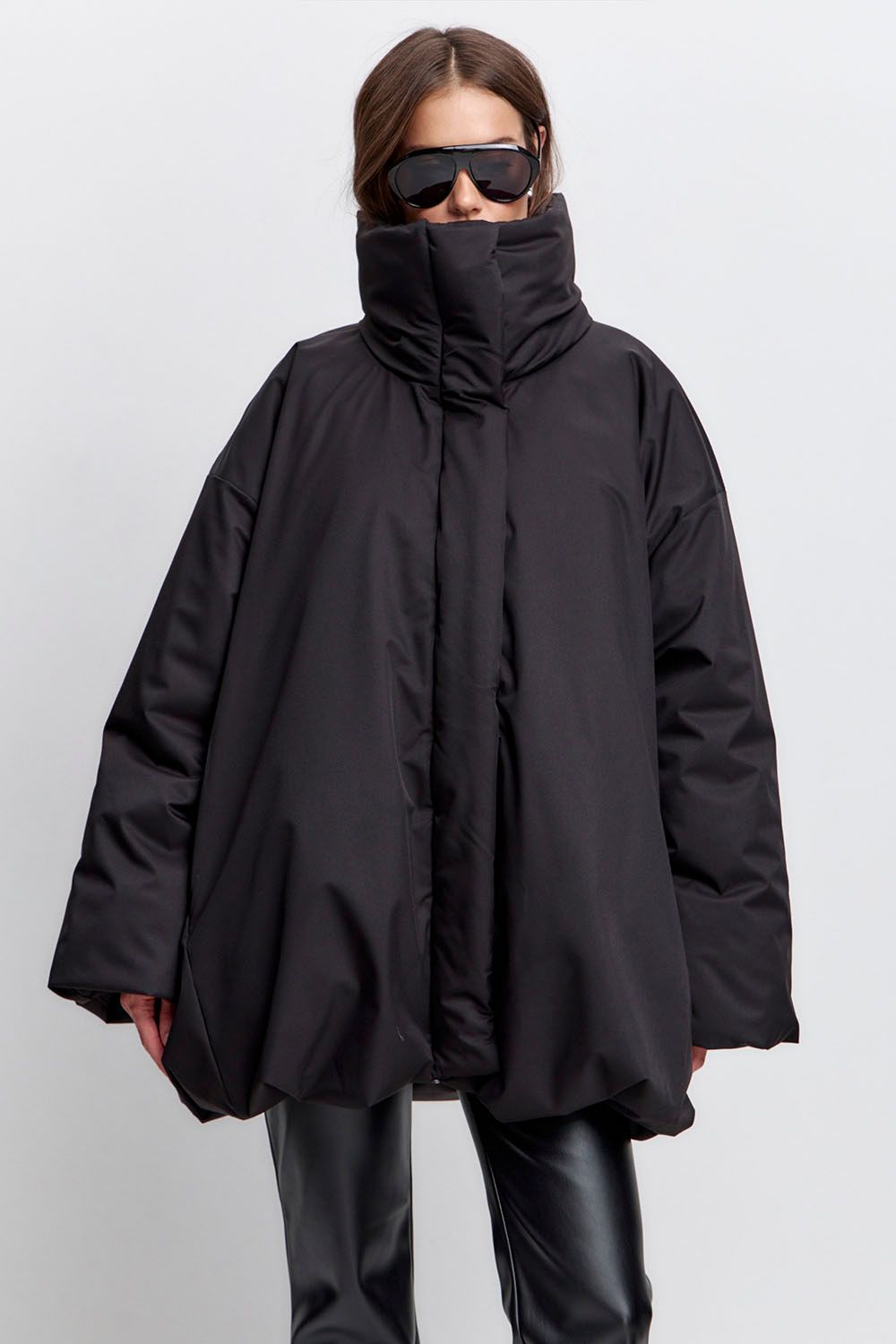 Куртка-баллон зимняя Айсель черного цвета