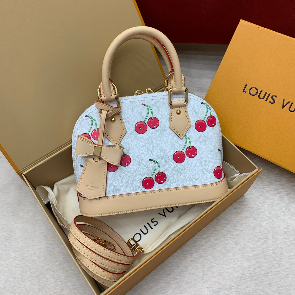 Louis Vuitton Alma BB