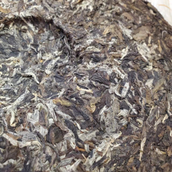 0994к Чай прессованный белый "ЛиДа, Лао Бай Ча" (357гр)