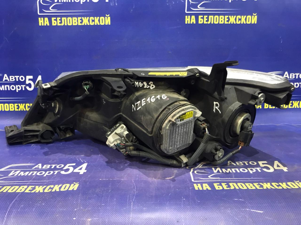 Фара передняя правая TOYOTA FIELDER 2012-2015