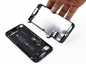 Замена дисплея iPhone 7