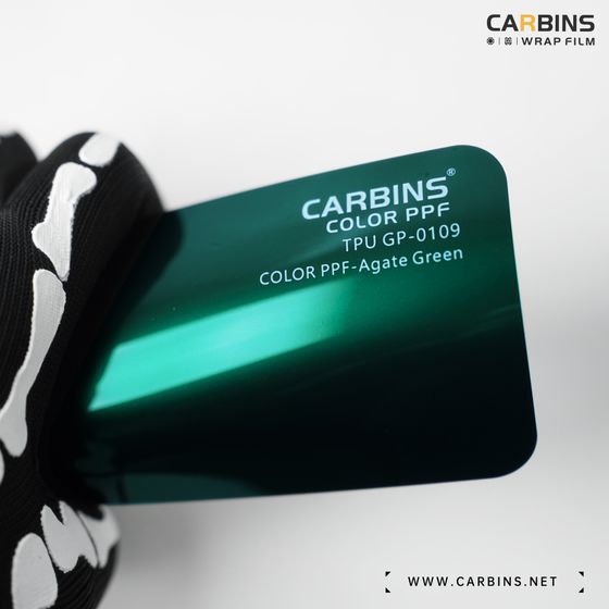 Веер образцов полиуретановой цветной пленки Carbins Color PPF