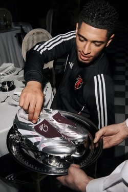 Бутсы adidas Predator Elite Bellingham FT FG - серебряный