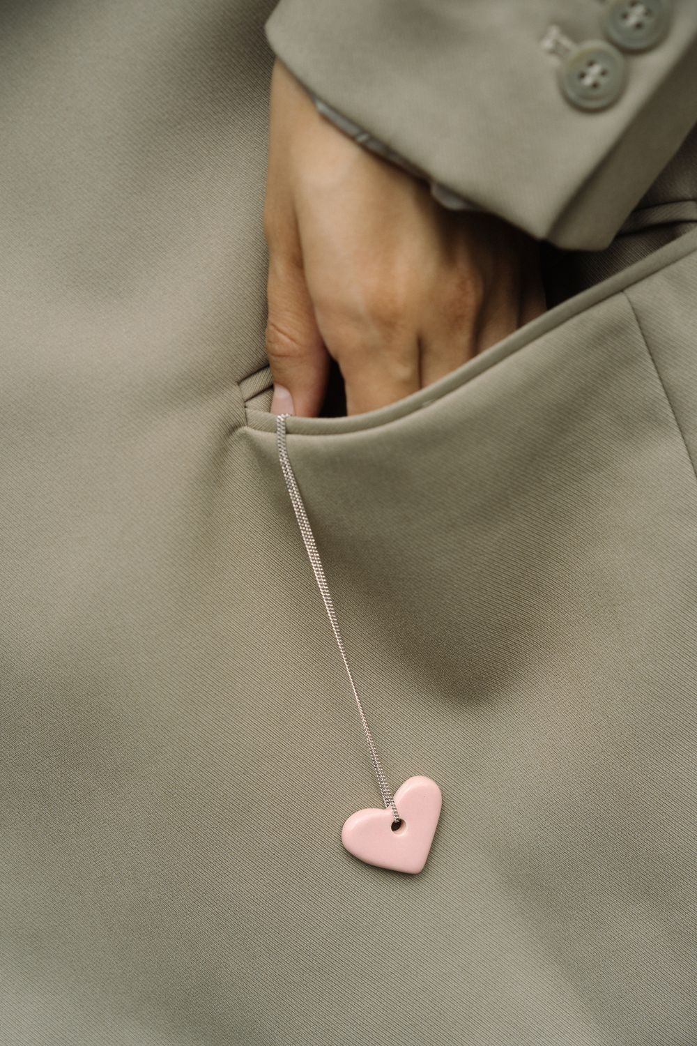 Подвес Сердце maxi на шнурке, розовый, керамика