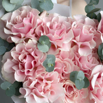 Нежный букет розовая французская роза Пинк Мондиаль и эвкалипт