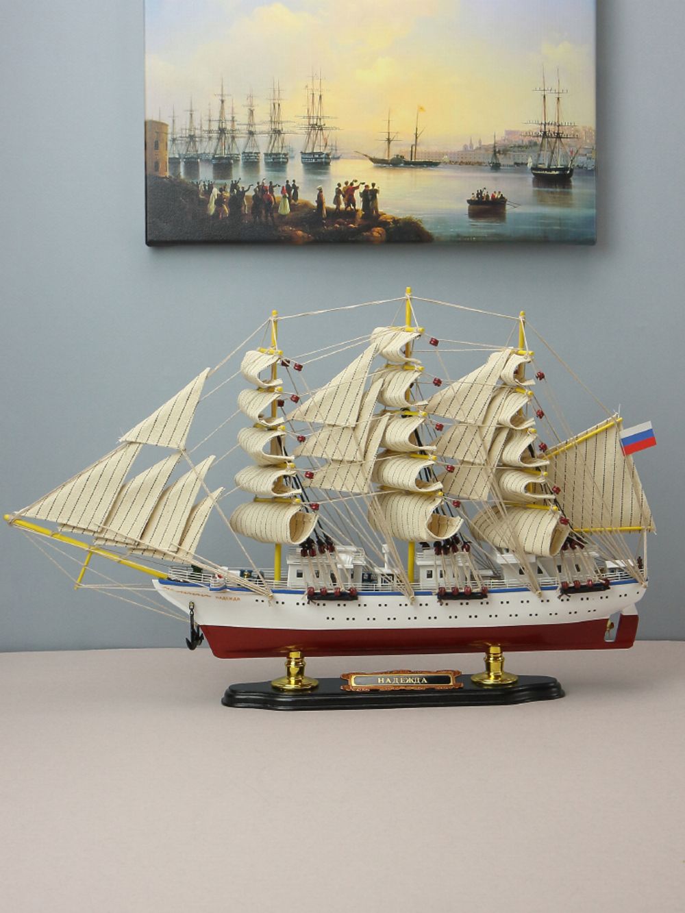 Meteor Lights Модель парусника Надежда, 52 см