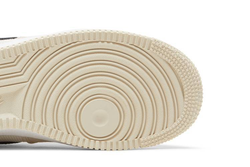 Кроссовки Nike Air Force 1 07 Lx