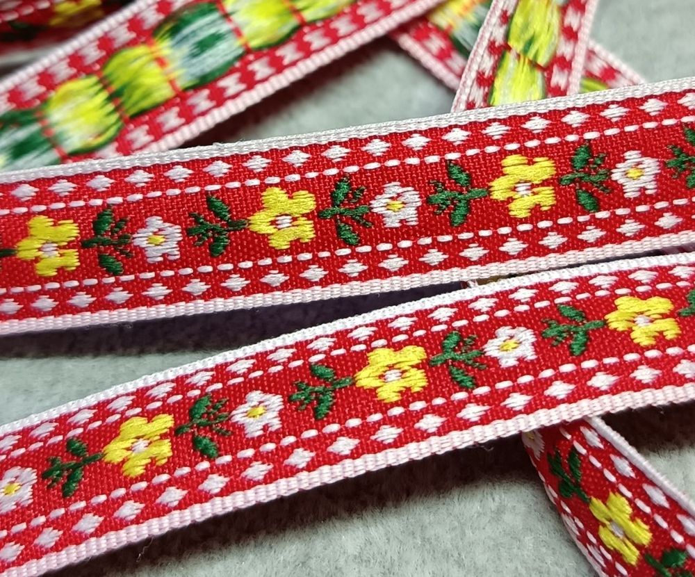 Тесьма жаккард, ш. 1,5 см