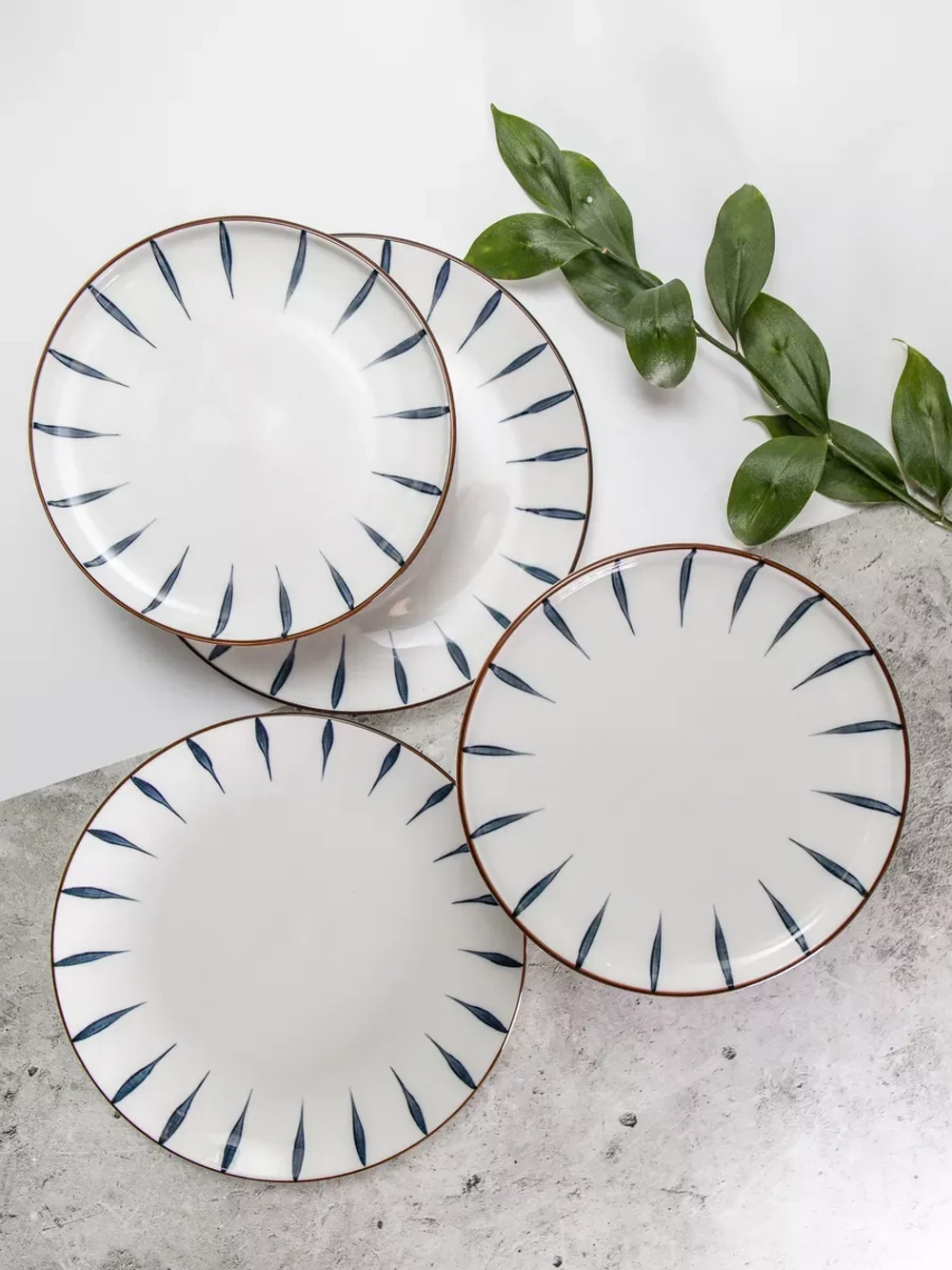 Тарелка без ботиков, Лепесток, диаметр 25,5 см