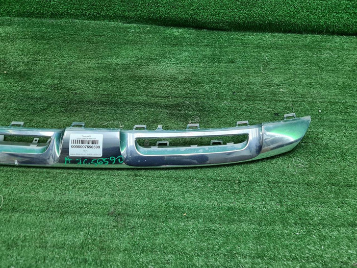 Молдинг перед. бампера Mercedes GLS x167 19-24 AMG