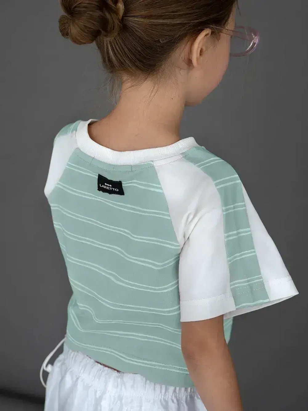 Футболка для девочки укороченная оверсайз