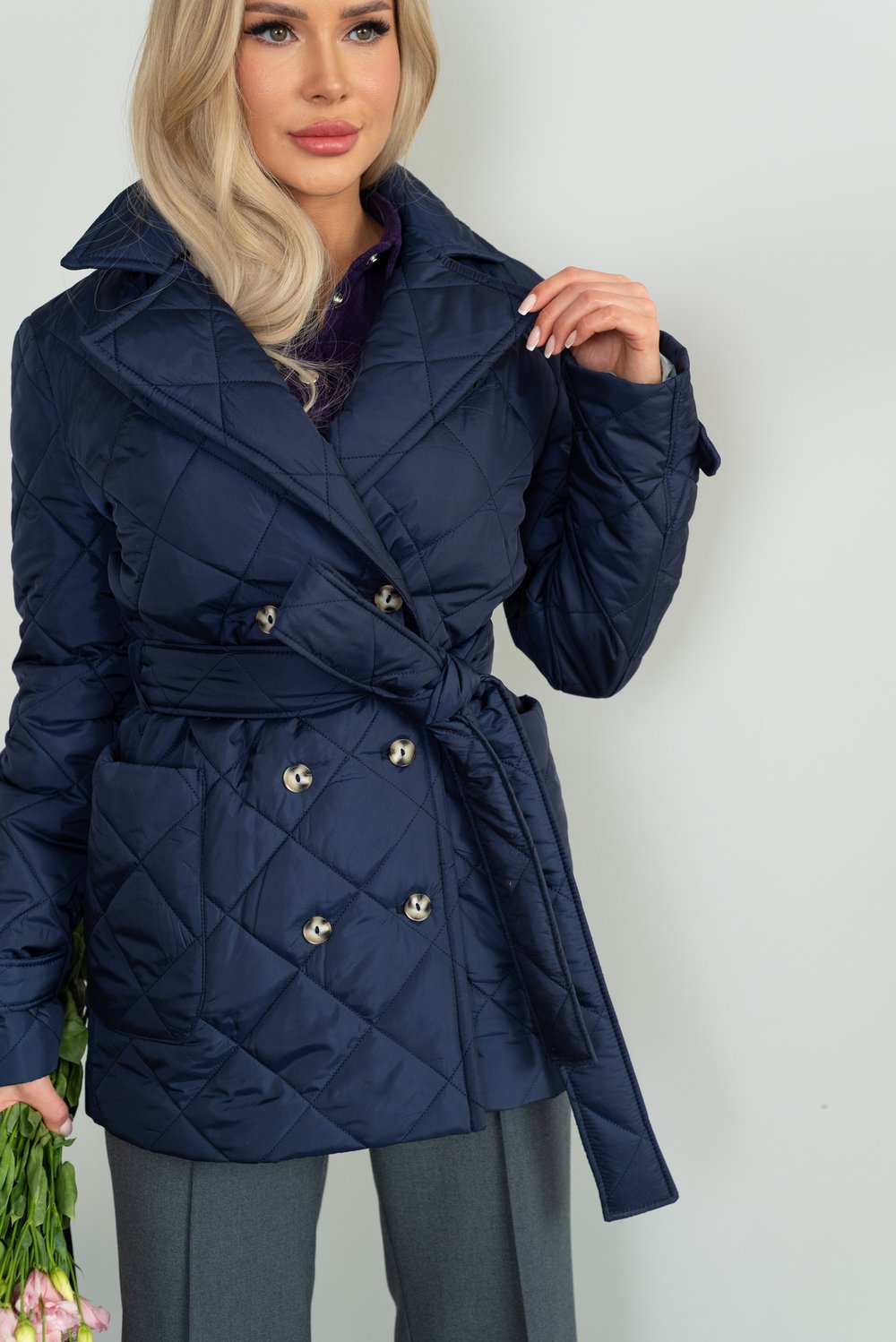 Синее укороченное стеганное пальто с подкладом из вискозы
