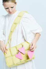 Брелок-сердце на карабине IMAKEBAGS X BITTE RUHE PINK
